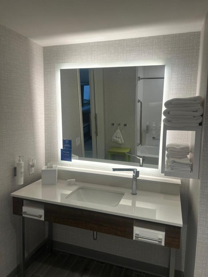 Hampton Inn By Hilton คิงสตัน ภายนอก รูปภาพ